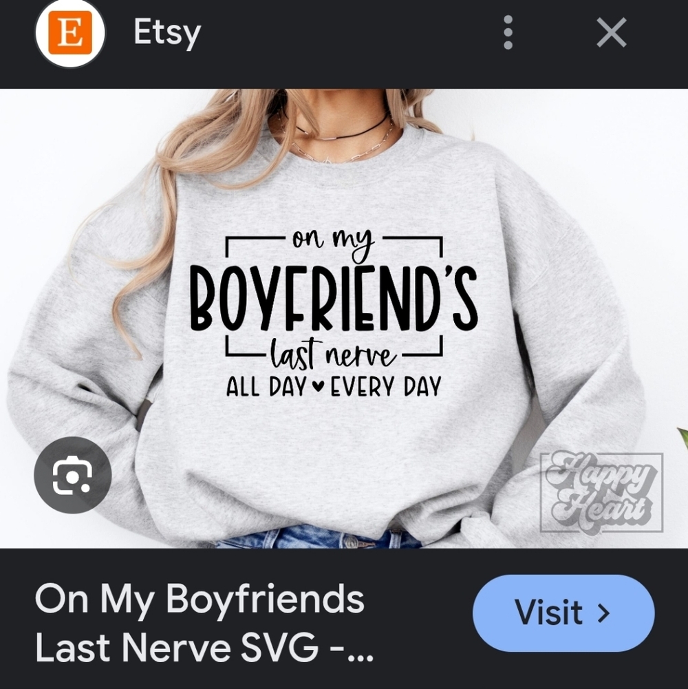 Gildan Gray Crewneck Sweater with Graphic Print
